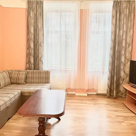 Apartment двохкімнатні сімейні в історичному центрі Lviv